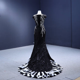 Chic Contrast: Sexy Black and White Mermaid Party Gowns