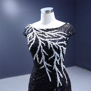 Chic Contrast: Sexy Black and White Mermaid Party Gowns