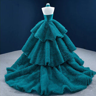 Elegance Unveiled: 2024 Prom Dresses for Plus Size Women's Evening Affairs