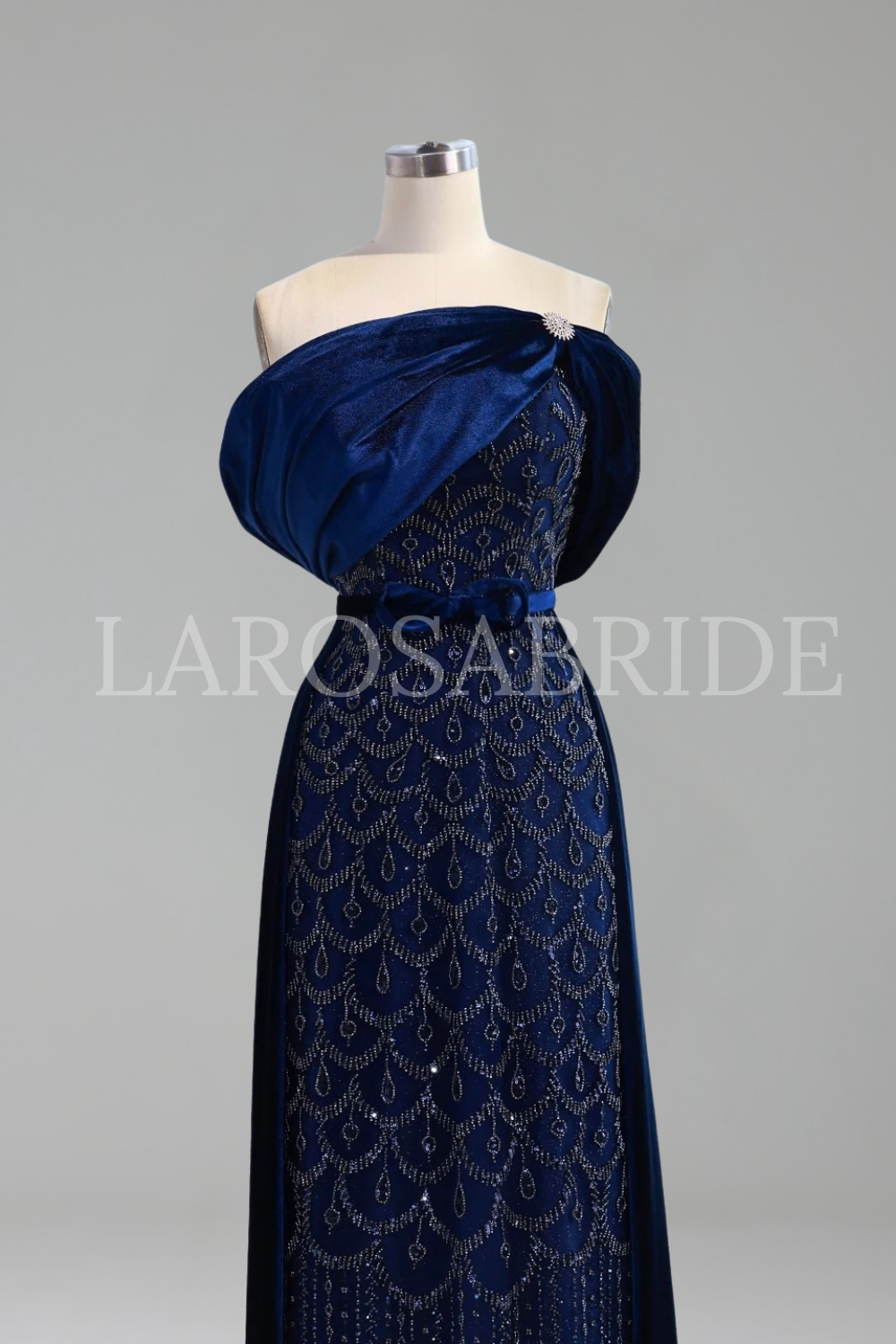 Beaded Arabic Gown - LAROSABRIDE