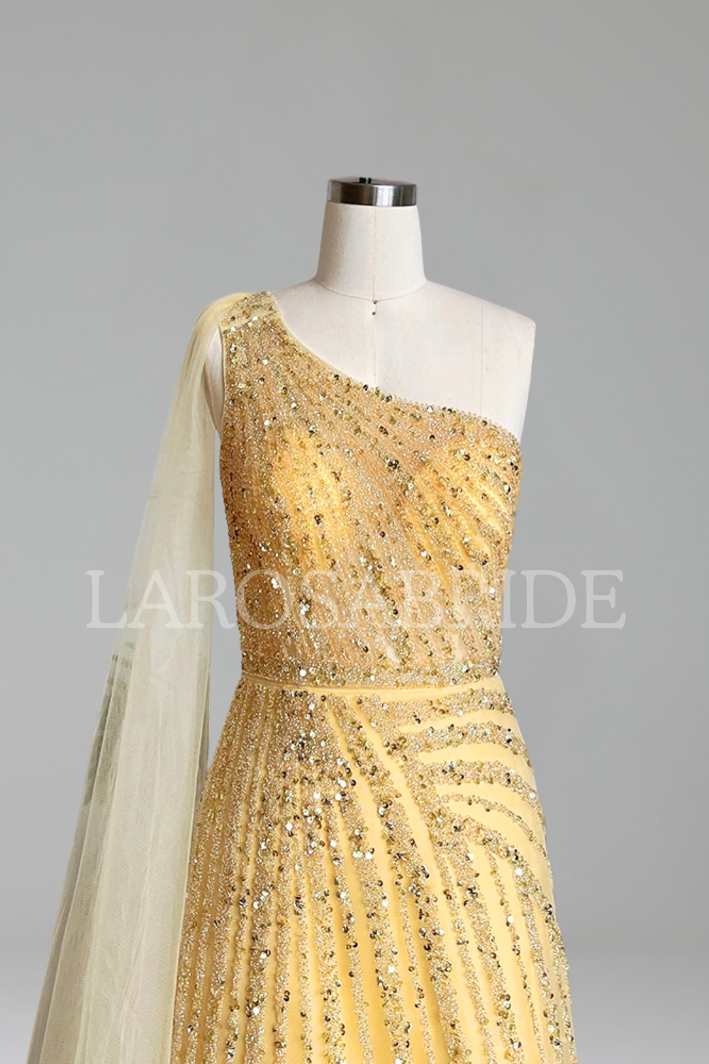 One-shoulder gown with cape and side slit-Larosabride