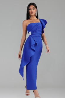 One-Shoulder Ruffle-Larosabride