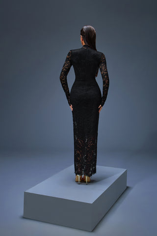Elegant Black Lace Long-Sleeve Gown with High Neck – Timeless 2025 Evening Design