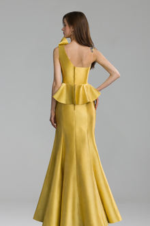 One Shoulder Satin Mermaid Gown - LAROSABRIDE