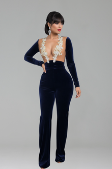 Long Sleeve Plunge Appliqu� Jumpsuit - LAROSABRIDE