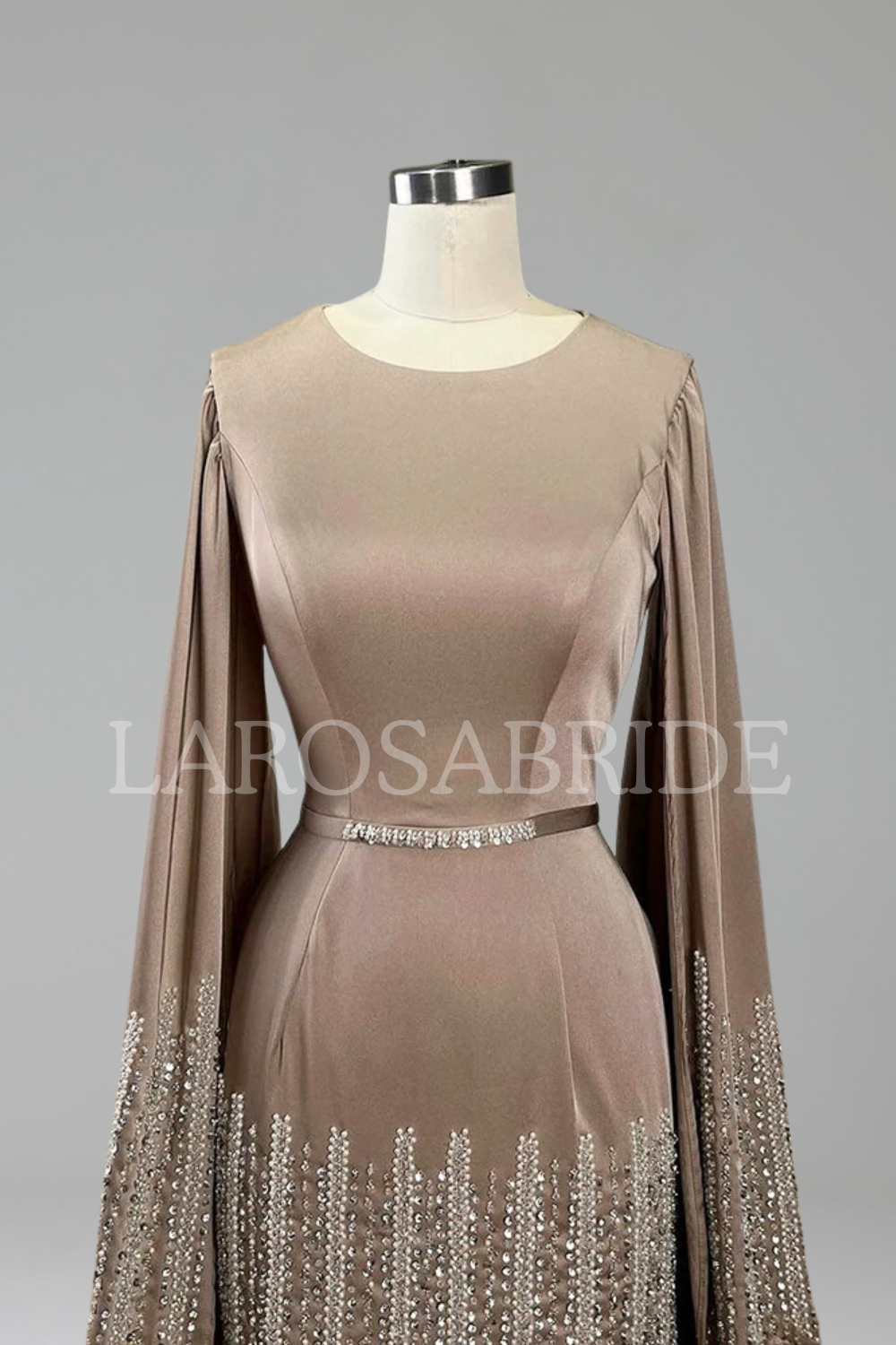 Ivory Ruffle Elegance-Larosabride